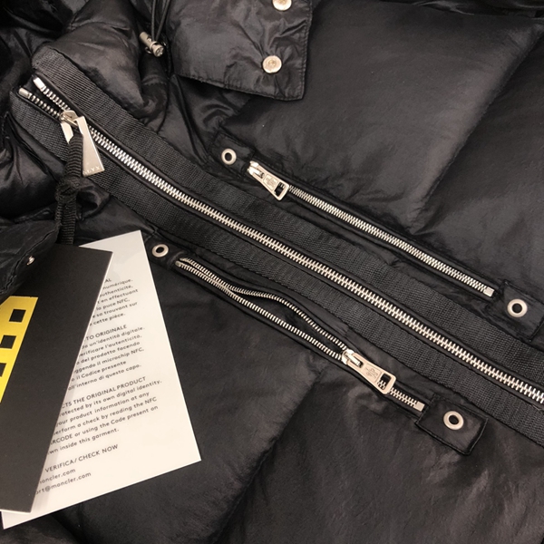 ハイクオリティダウンジャケット内部構造